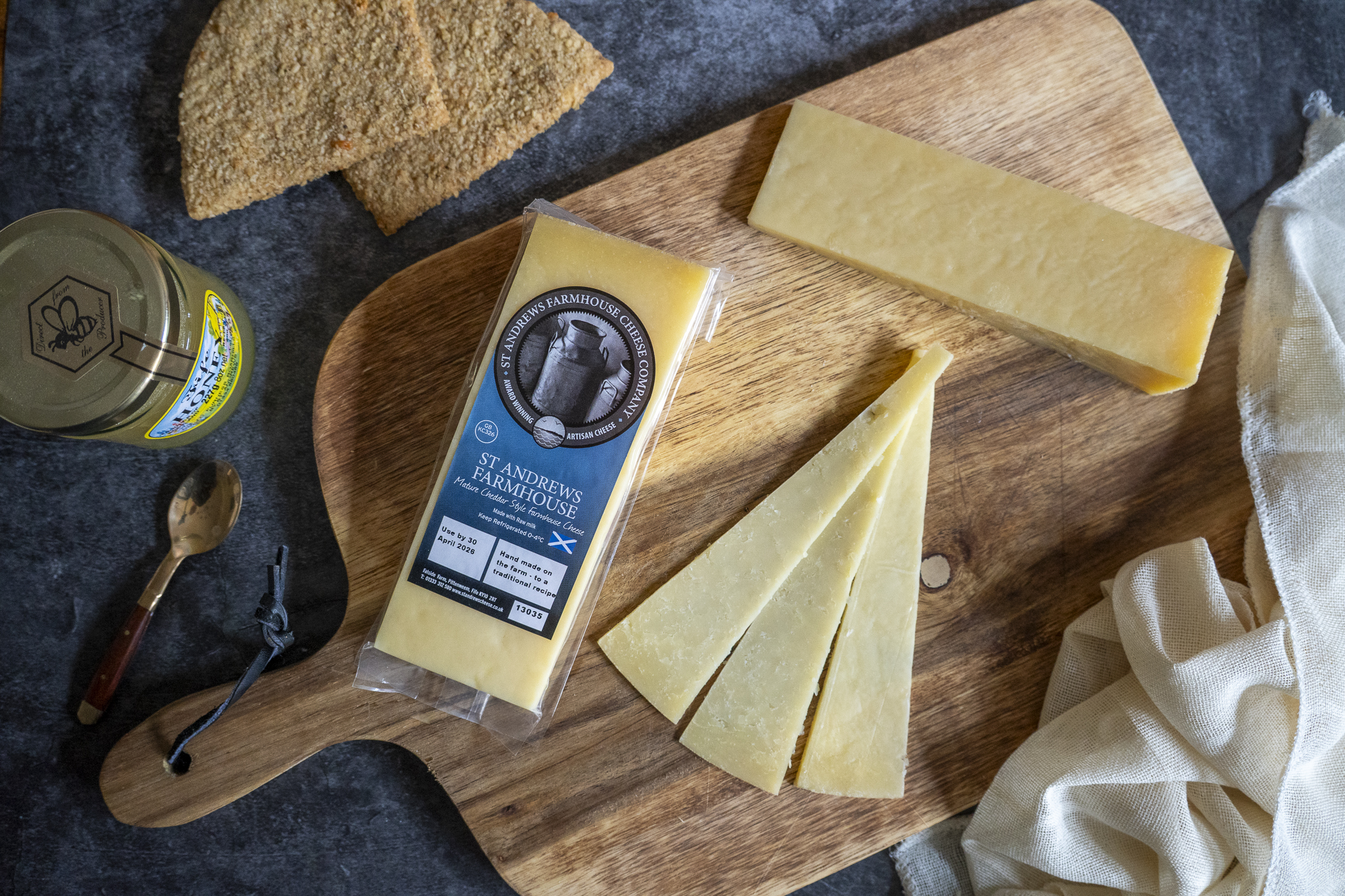 St Andrews Farmhouse Cheddar